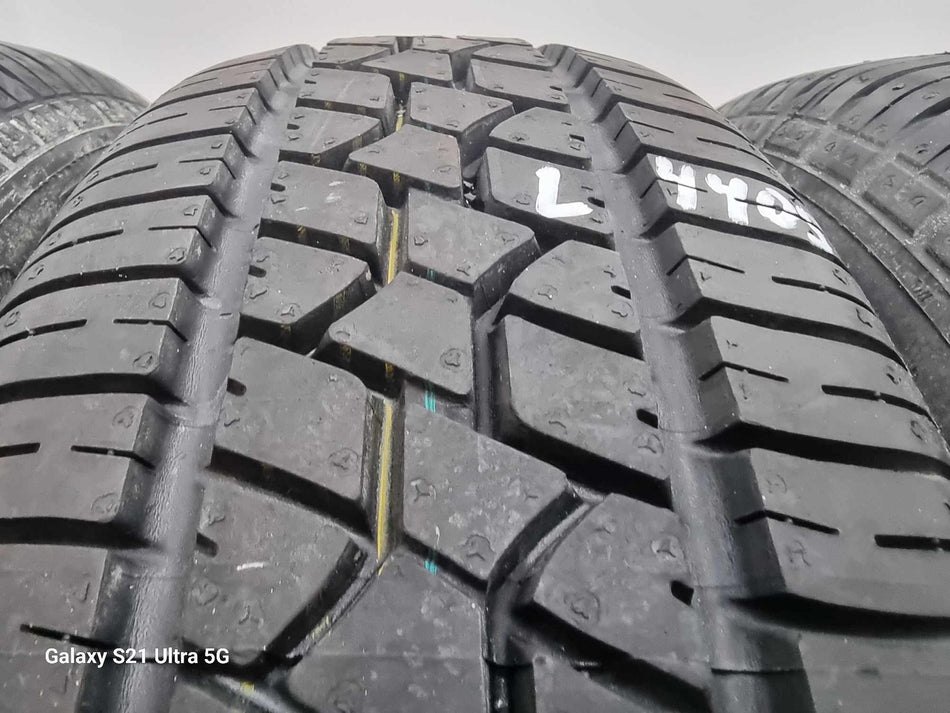 4бр летни гуми 195/60/15 DUNLOP L04405