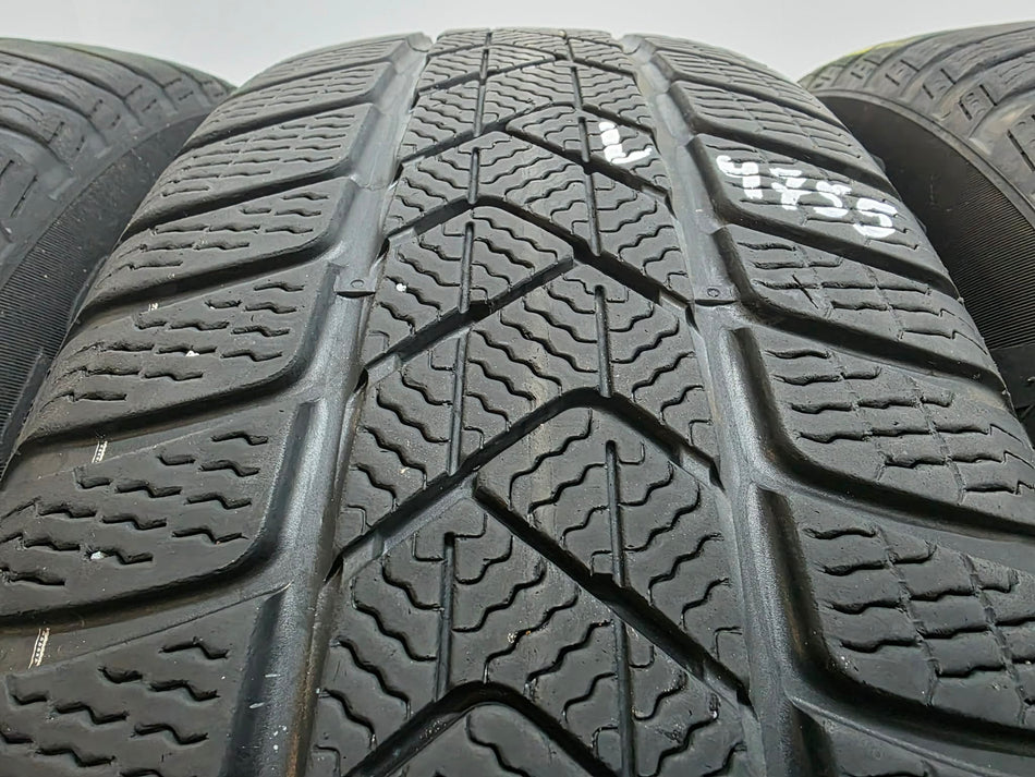 4бр зимни гуми 225/60/18 PIRELLI L04755