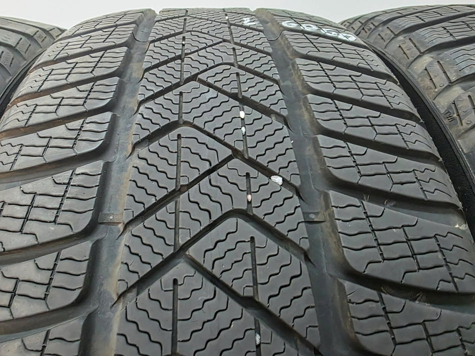 4бр зимни гуми 235/35/20 PIRELLI L06060