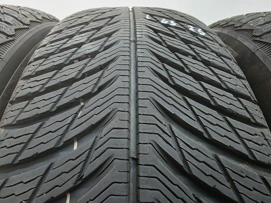 4бр зимни гуми 215/65/17 MICHELIN L06326