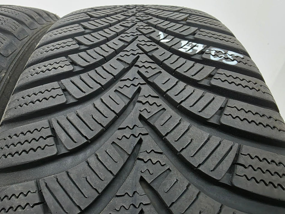 2бр зимни гуми 185/65/15 HANKOOK L05705