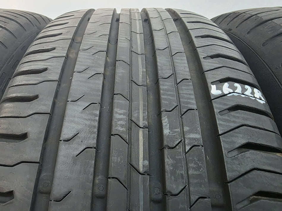 4бр летни гуми 215/60/17 CONTINENTAL L06228