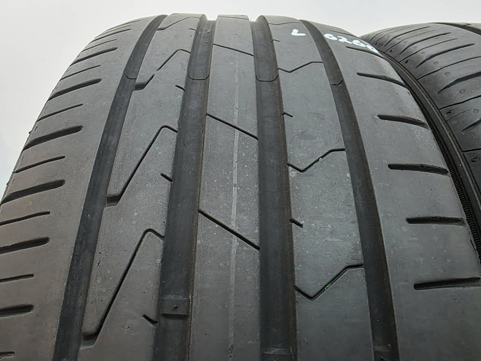 2бр летни гуми 215/45/18 HANKOOK L06260