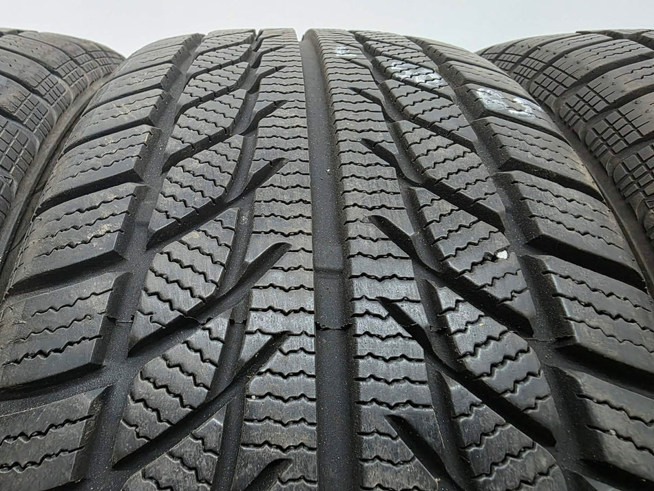 4бр зимни гуми 205/45/17 GOODRIDE L05085
