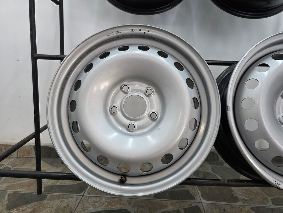 4бр 15ски джанти за RENAULT 5x108mm A150599