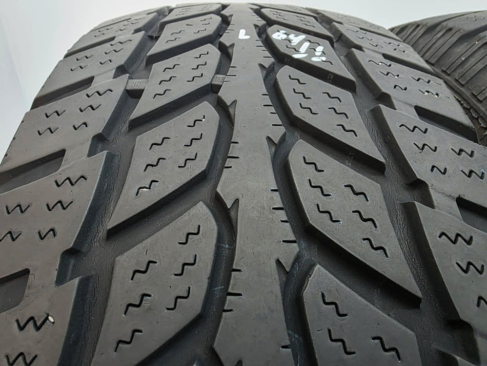 2бр зимни гуми 235/65/17 GT RADIAL L06411