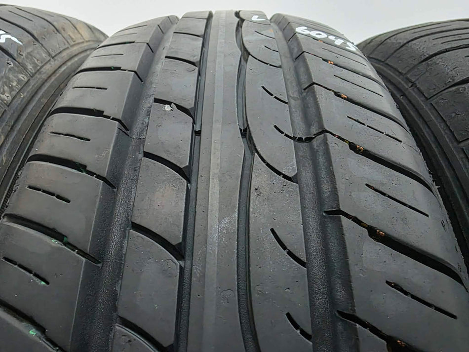 4бр летни гуми 175/65/15 DUNLOP L06045