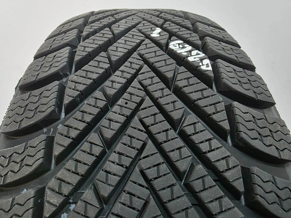 1бр зимна гума 195/55/16 PIRELLI L06280
