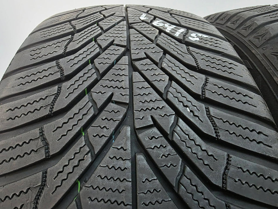 2бр зимни гуми 205/55/16 KUMHO L06415