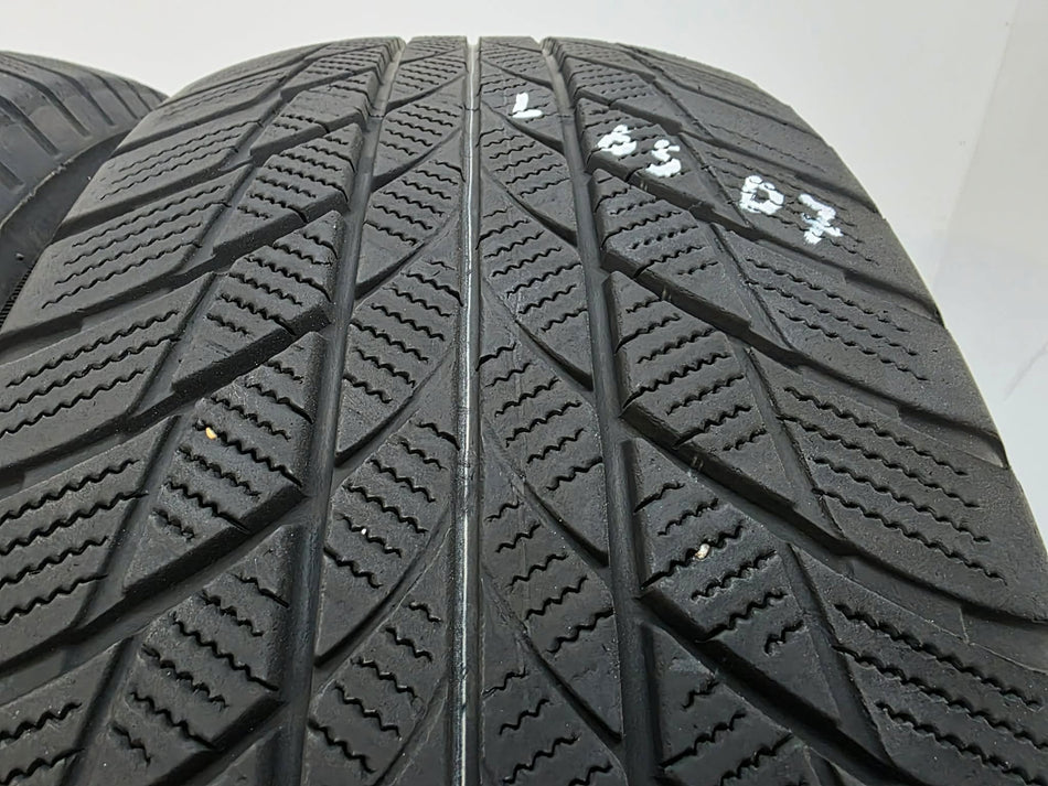 2бр зимни гуми 225/60/18 BRIDGESTONE L06507