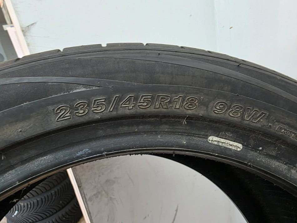 1бр летна гума 235/45/18 TRAZANO L05978