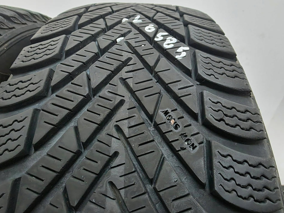 2бр зимни гуми 185/60/15 PIRELLI L06585