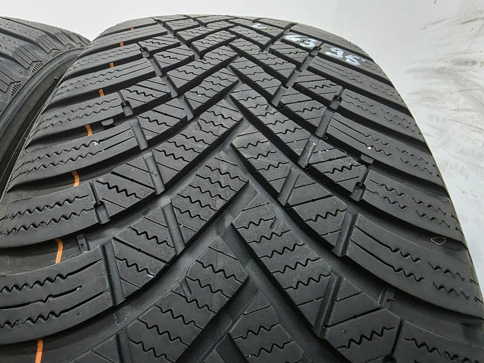 4бр зимни гуми 205/55/16 HANKOOK L06395