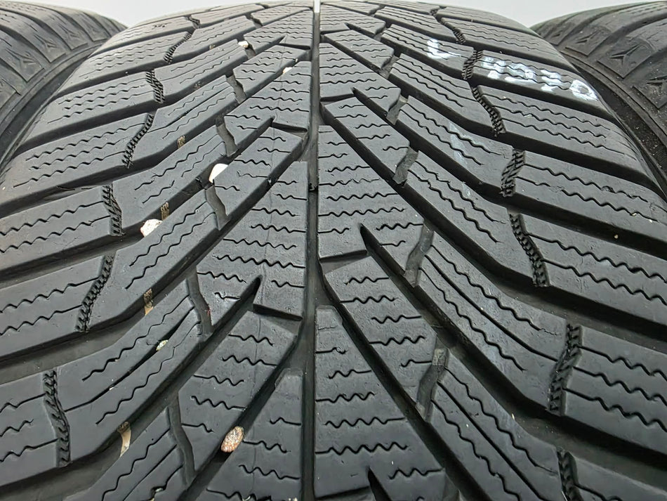 4бр зимни гуми 225/55/17 KUMHO L04970
