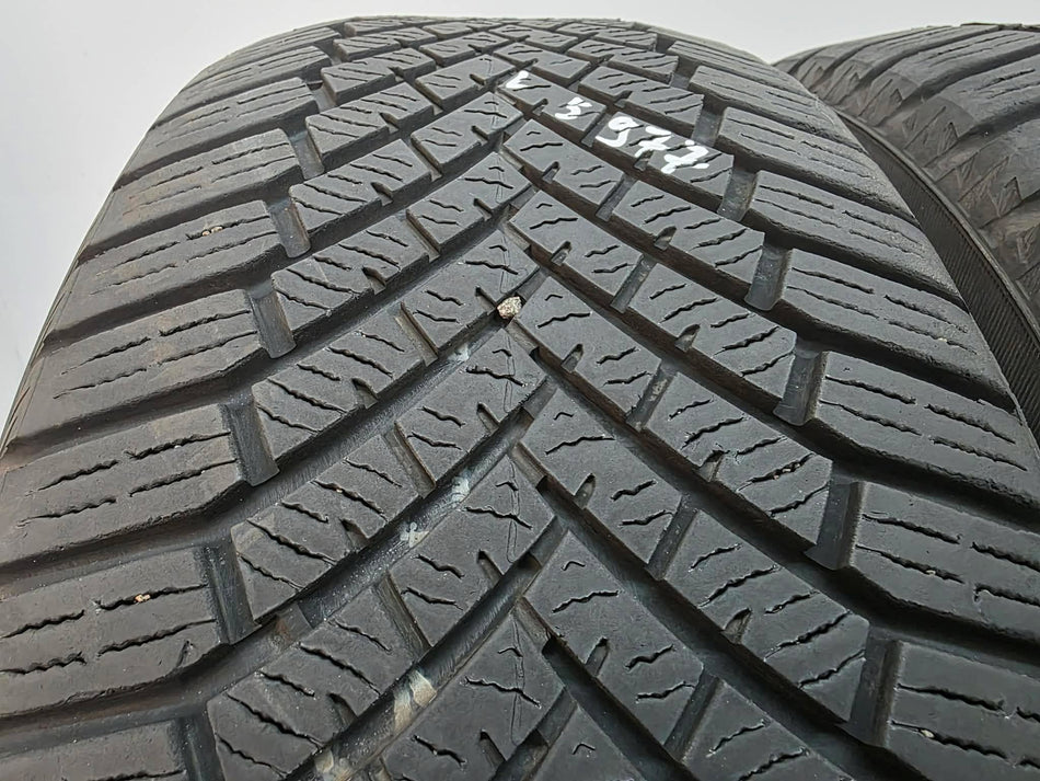 2бр зимни гуми 205/50/17 YOKOHAMA L05977