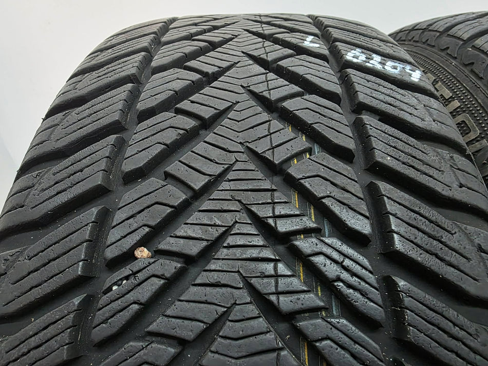 2бр зимни гуми 205/50/16 GOODYEAR L06204