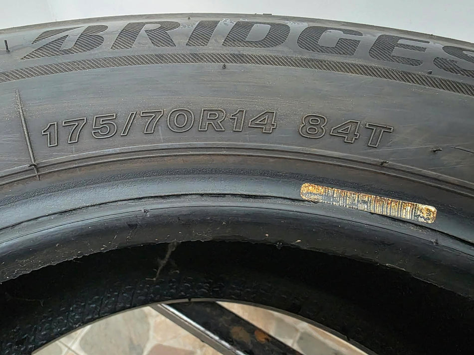 1бр зимна гума 175/70/14 BRIDGESTONE L01054