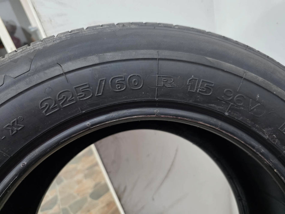 1бр летна гума 225/60/15 MICHELIN L06128