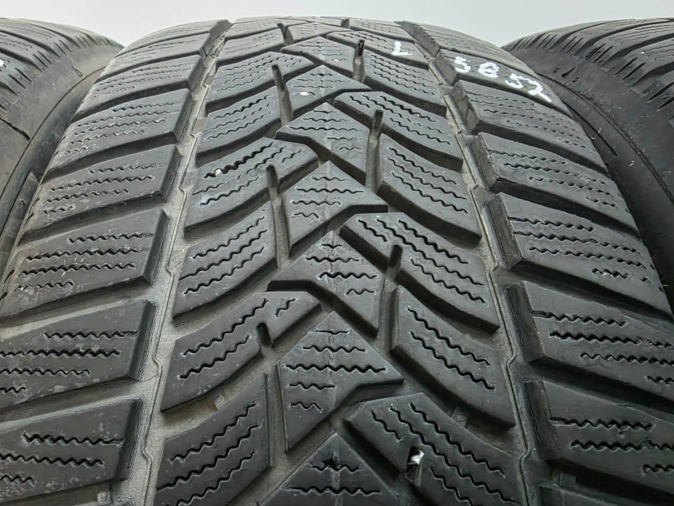4бр зимни гуми 225/50/17 DUNLOP L05852