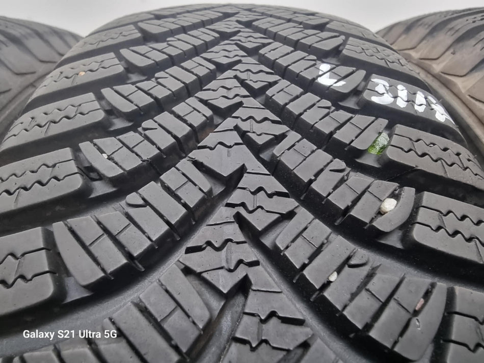 4бр зимни гуми 165/70/14 HANKOOK L03117