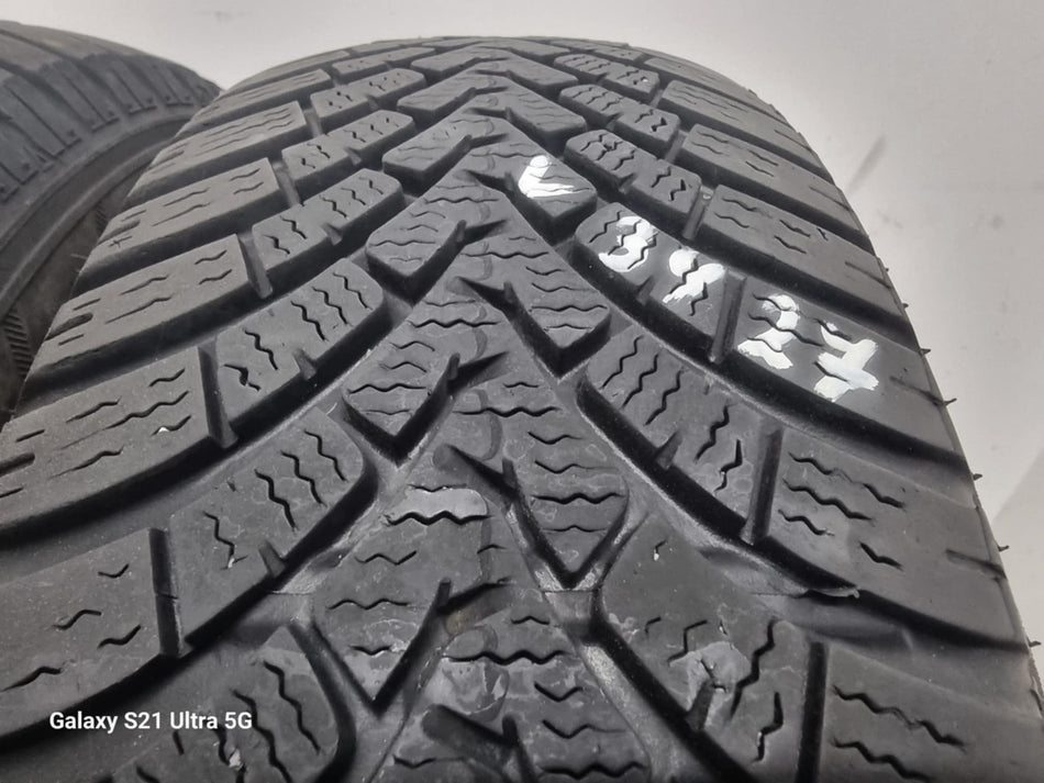 2бр зимни гуми 175/65/14 FALKEN L03527