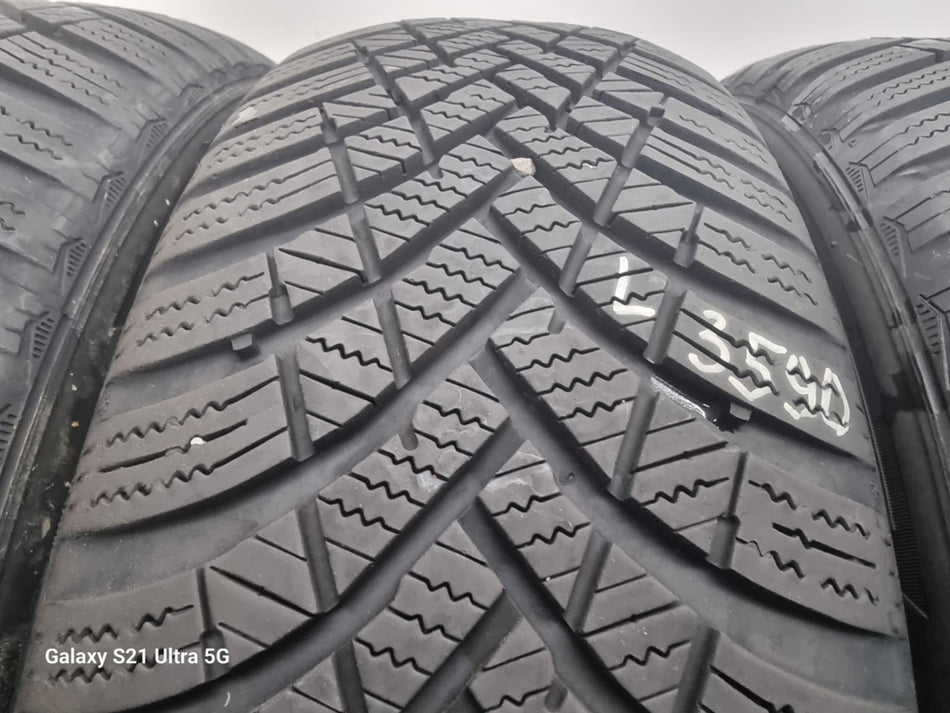 4бр зимни гуми 185/60/15 HANKOOK L03590