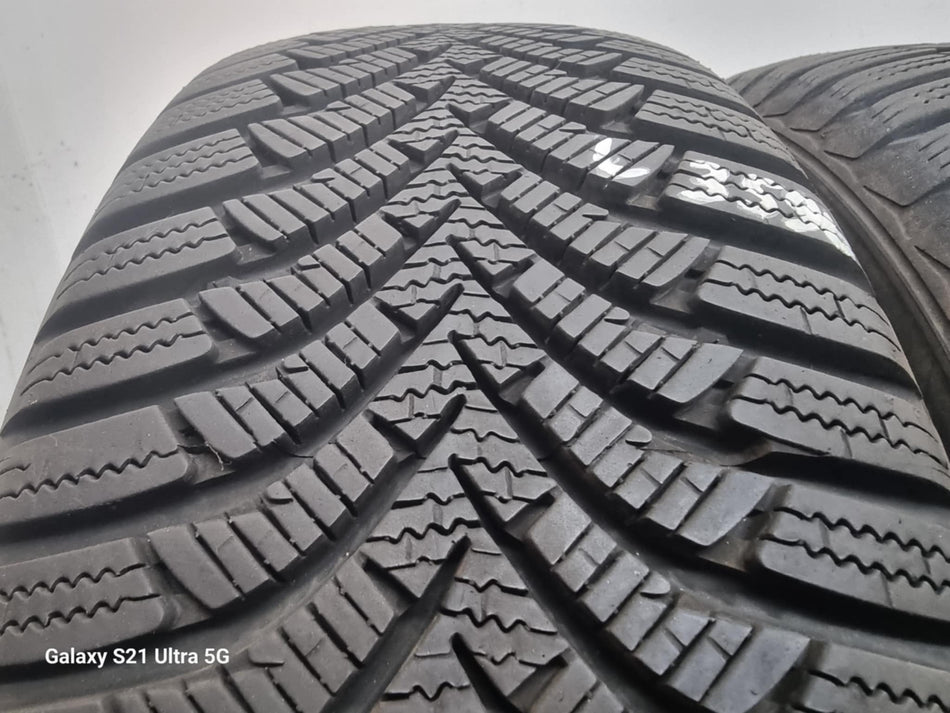 4бр зимни гуми 195/60/15 HANKOOK L03596