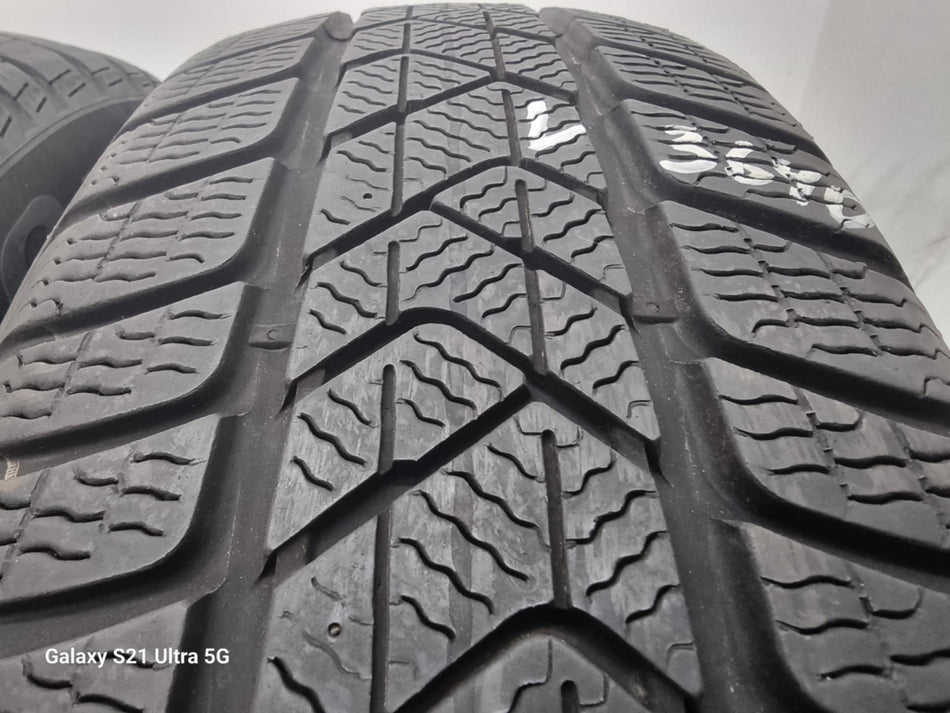 4бр зимни гуми  205/60/17 PIRELLI L03640