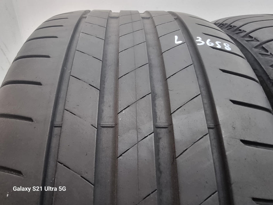 2бр летни гуми 255/40/18 BRIDGESTONE L03658