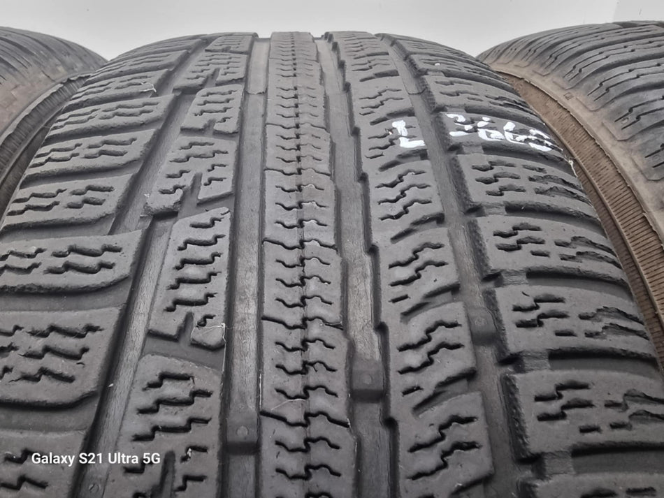 4бр зимни гуми 235/55/17 NOKIAN L03660