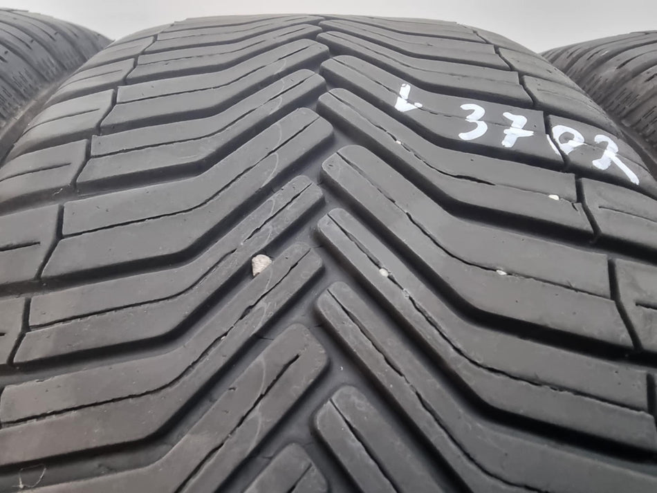 4бр всесезонни гуми 235/60/16 MICHELIN L03702