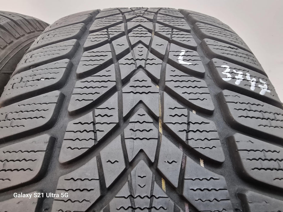 2бр зимни гуми 205/55/16 DUNLOP L03747