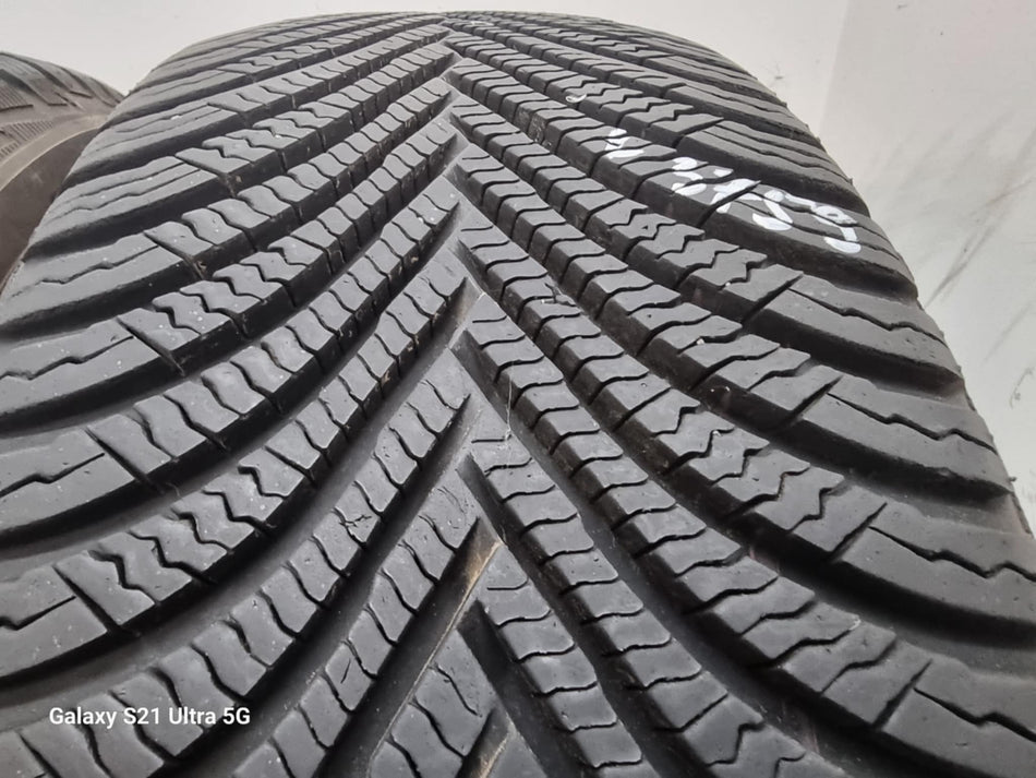4бр зимни гуми 205/60/16 MICHELIN L03759