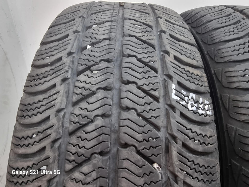 2бр зимни гуми за бус 225/55/17C SEMPERIT L03810