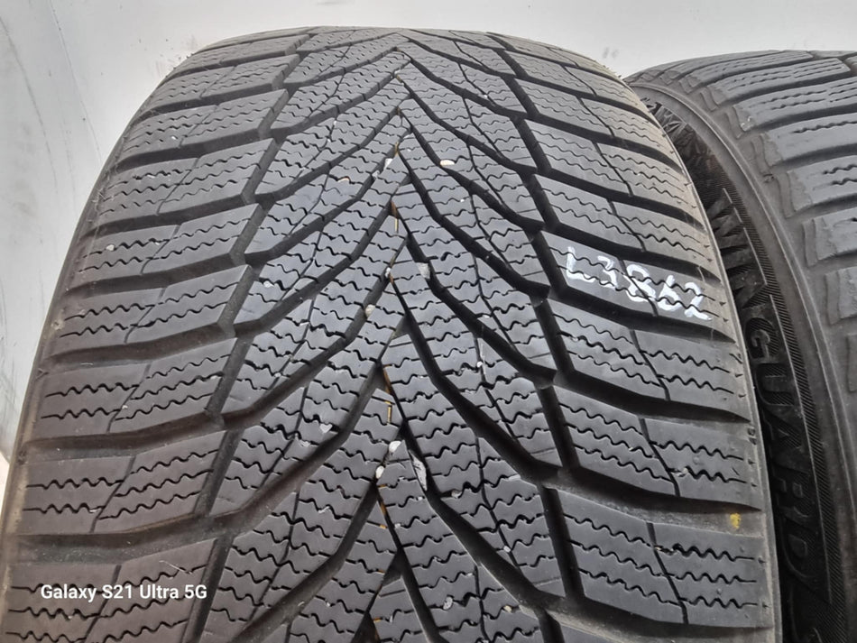 2бр зимни гуми 215/40/17 NEXEN L03862