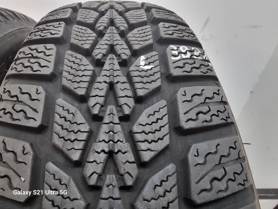 2бр зимни гуми 165/65/15 DUNLOP L03786