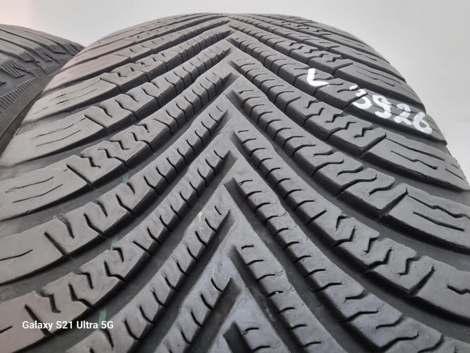 2бр зимни гуми 205/60/16 MICHELIN L03926
