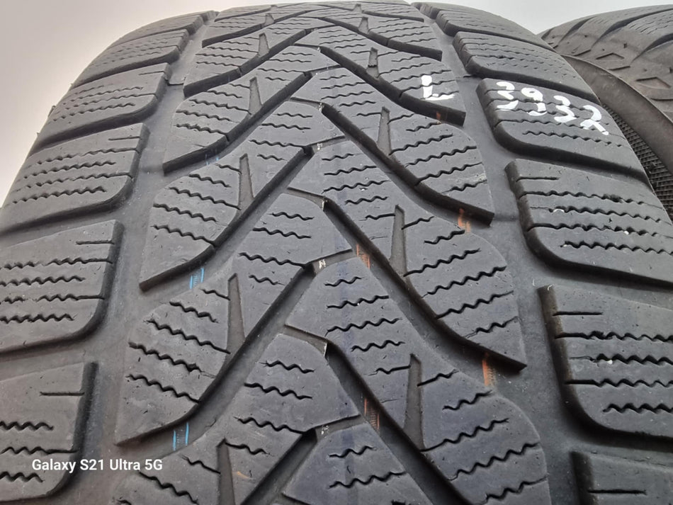 2бр зимни гуми 235/55/18 LASSA L03932
