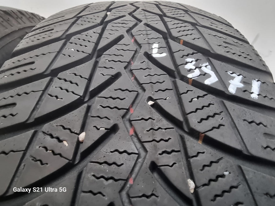 2бр зимни гуми 185/65/15 LASSA L03971