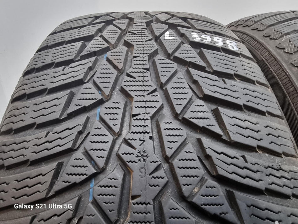 2бр зимни гуми 225/55/17 NOKIAN L03998