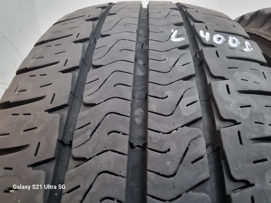 2бр летни гуми за бус 215/70/15C MICHELIN L04001