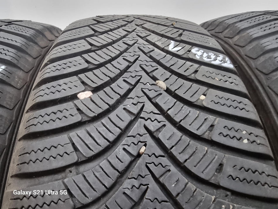 4бр зимни гуми  175/60/15 HANKOOK L04011