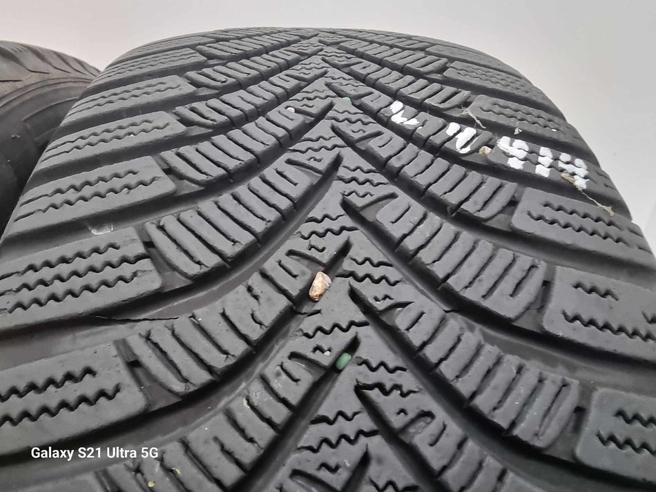 2бр зимни гуми 205/55/16 HANKOOK L04414