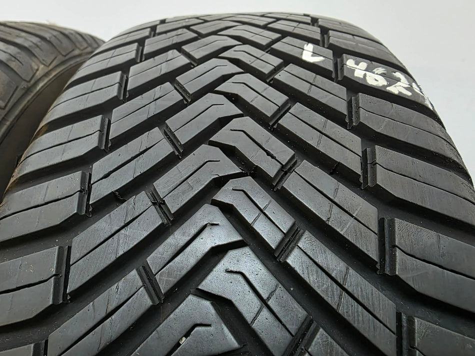 2бр всесезонни гуми 185/60/15 CONTINENTAL L04624