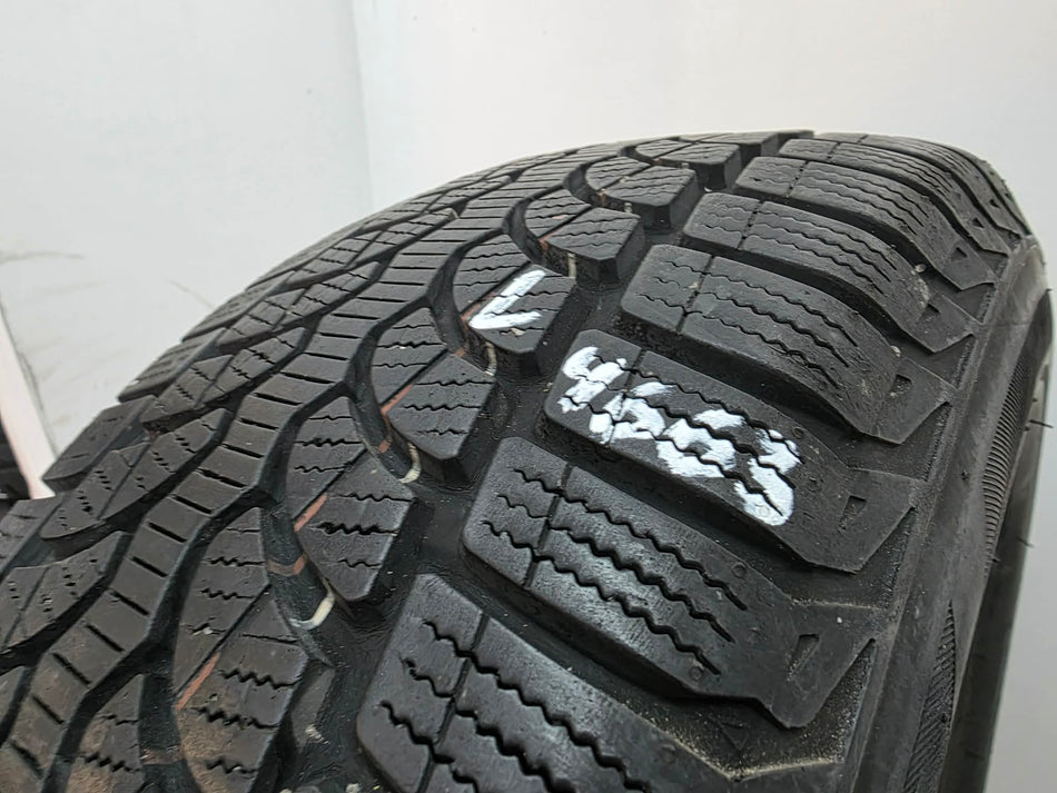 1бр зимна гума 215/65/16 BRIDGESTONE L04663