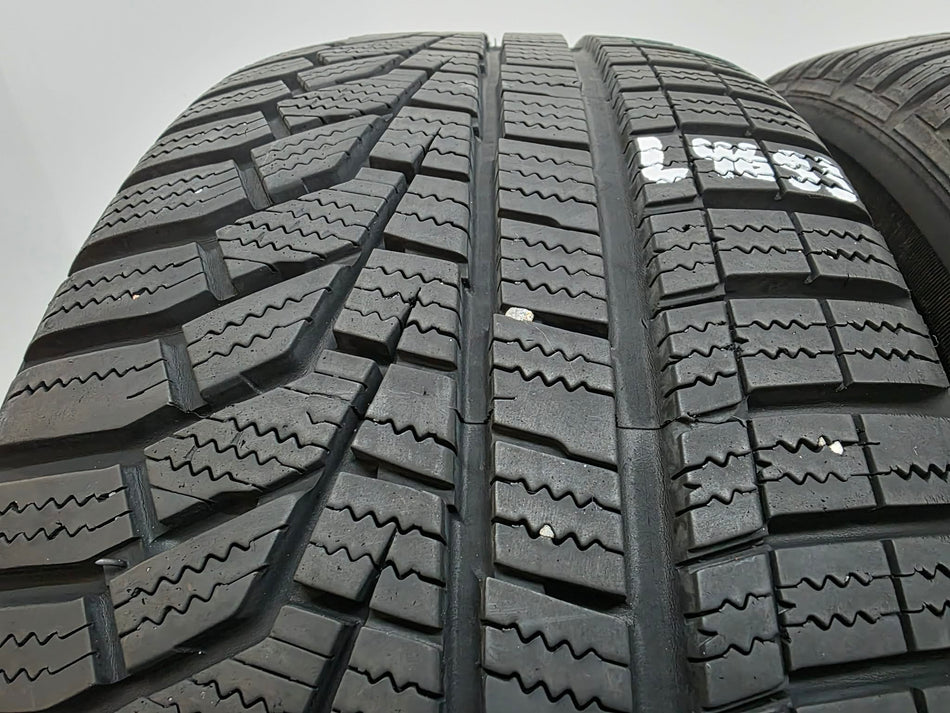 2бр зимни гуми 215/55/16 HANKOOK L04693