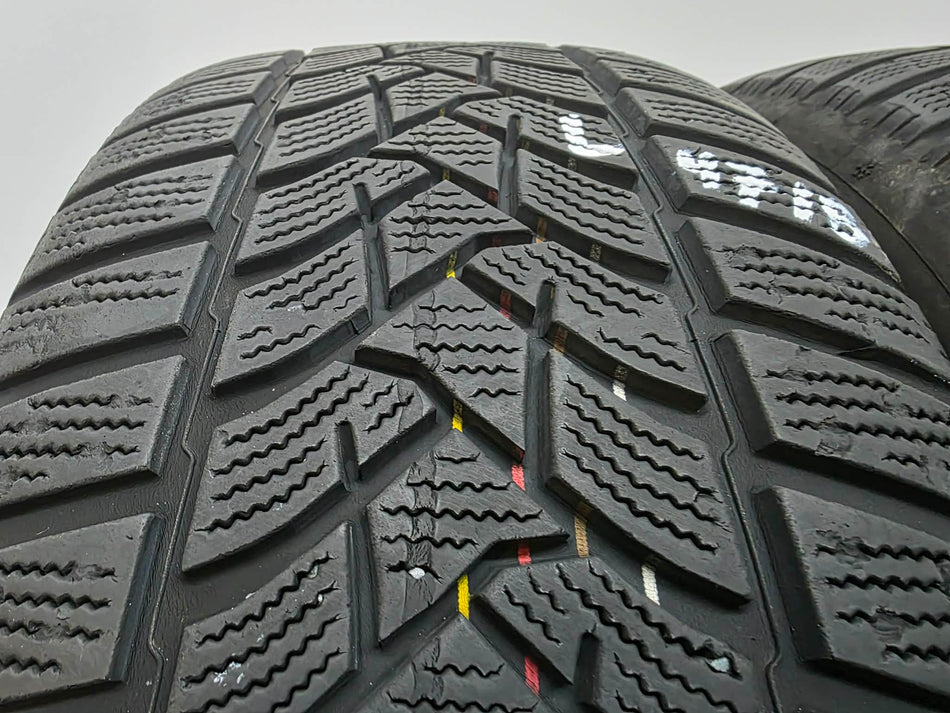 2бр зимни гуми 215/55/16 DUNLOP L04718