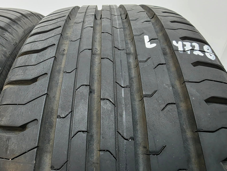 2бр летни гуми 215/55/17 CONTINENTAL L04728