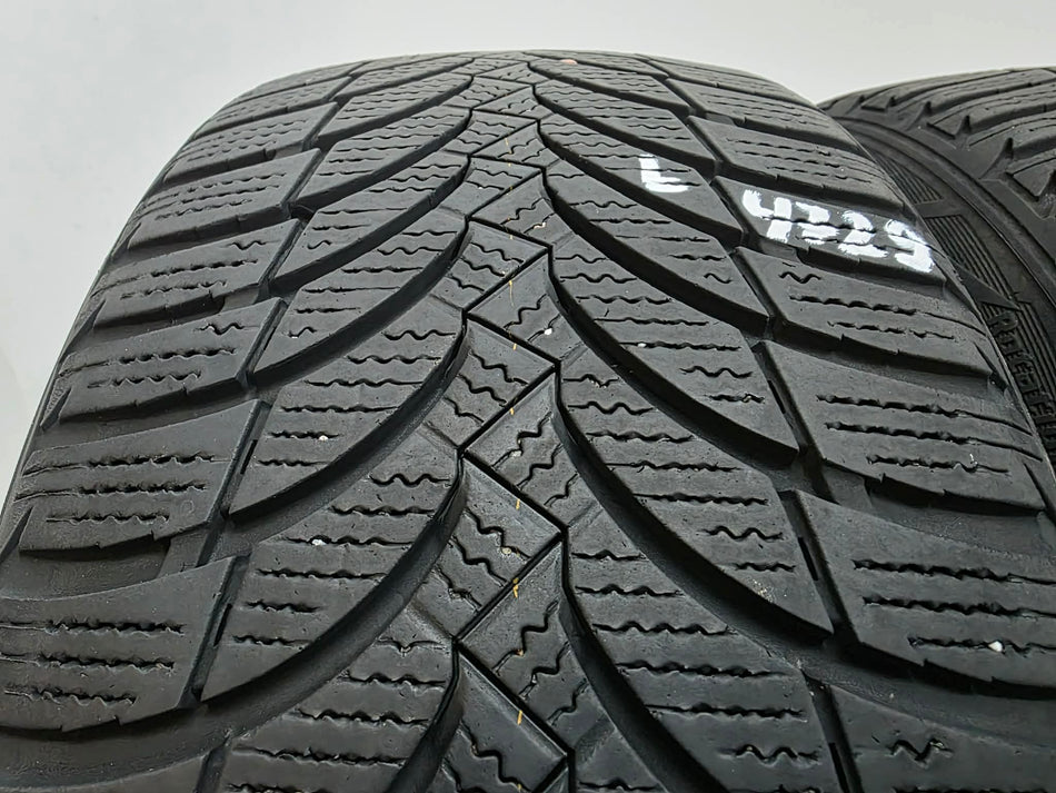 2бр зимни гуми 195/50/15 NEXEN L04729