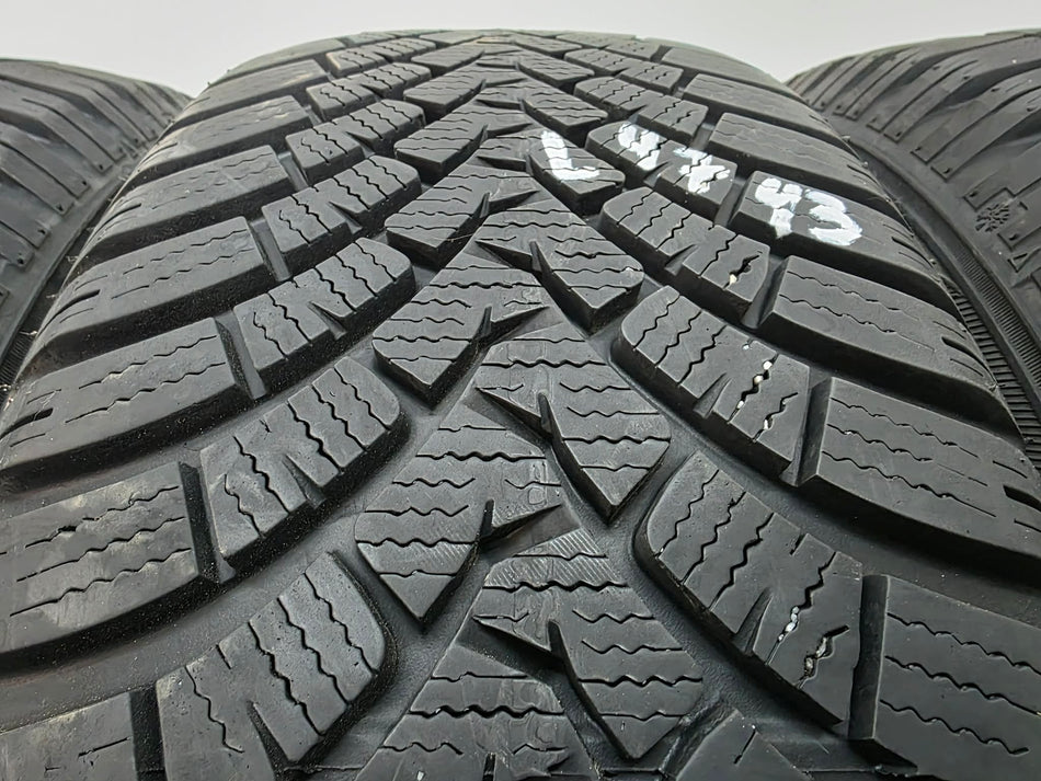 4бр зимни гуми 215/60/17 FALKEN L04743